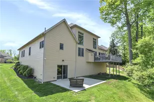 9000 Crooked Creek Ln, Grandview Heights, OH 44147 - Photo 32