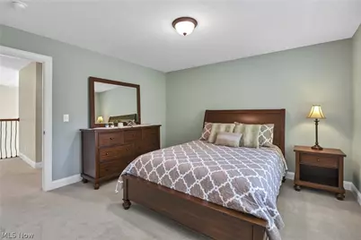9000 Crooked Creek Lane, Grandview Heights, OH 44147 - Photo 24