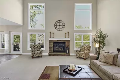 9000 Crooked Creek Lane, Grandview Heights, OH 44147 - Photo 12