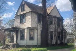 636 E Perry St, Salem, OH 44460 - Photo 2