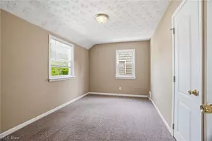 350 E 210th St, Euclid, OH 44123 - Photo 18