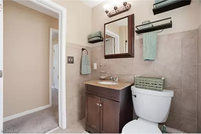 350 E 210th Street, Euclid, OH 44123 - Photo 20