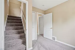 350 E 210th St, Euclid, OH 44123 - Photo 22