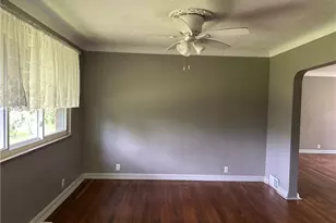 8404 Avery Rd, Grandview Heights, OH 44147 - Photo 4