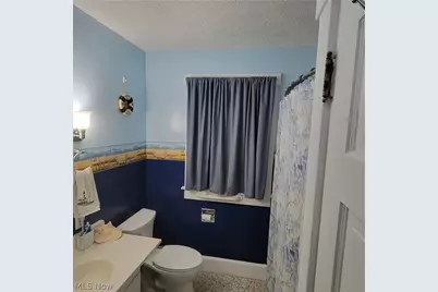 349 W Maple Street, Hartville, OH 44632 - Photo 6