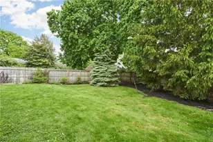 245 N Highland Ave, Akron, OH 44303 - Photo 20