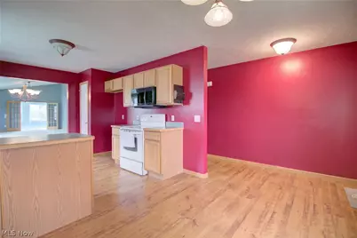3900 Edinburgh Drive, Medina, OH 44256 - Photo 4