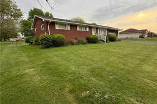 6391 Peach St NE, Louisville, OH 44641 - Photo 10