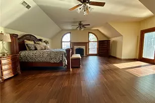 8536 Cherry Hill Pl, Youngstown, OH 44514 - Photo 18