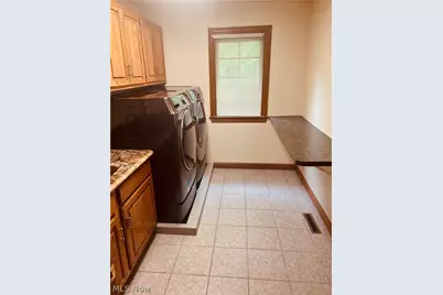 8536 Cherry Hill Place, Youngstown, OH 44514 - Photo 24