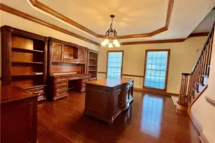 8536 Cherry Hill Pl, Youngstown, OH 44514 - Photo 14