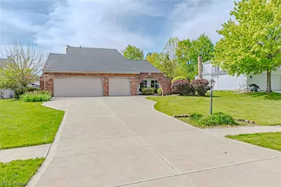 16461 S Red Rock Drive, Strongsville, OH 44136 - Photo 2
