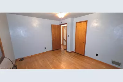 146 N 21st Street, Weirton, WV 26062 - Photo 8