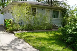 483 17th St NW, Barberton, OH 44203 - Photo 1