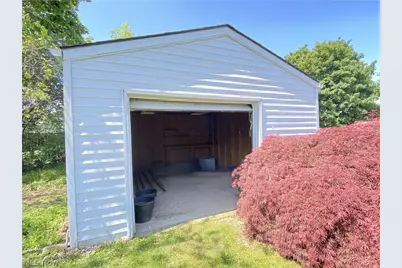 578 Fieldstone Drive, Amherst, OH 44001 - Photo 34