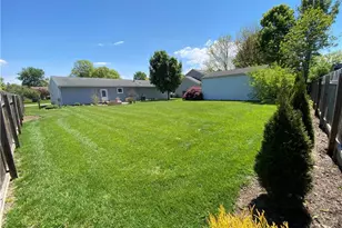 578 Fieldstone Dr, Amherst, OH 44001 - Photo 32