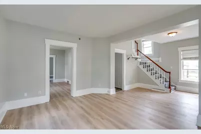 123 7th Street NW, Barberton, OH 44203 - Photo 10