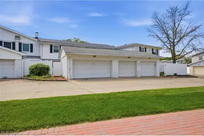 7 Meadowlawn Drive #20, Mentor, OH 44060 - Photo 1