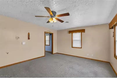 4556 Warren Sharon Road, Vienna, OH 44473 - Photo 2