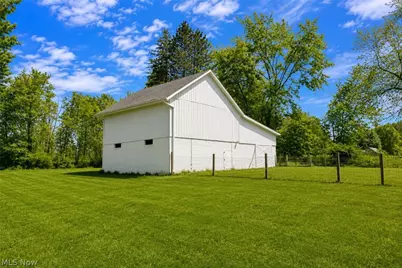 4556 Warren Sharon Road, Vienna, OH 44473 - Photo 16