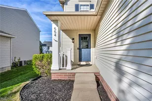 554 Hastings Ct, Akron, OH 44319 - Photo 4