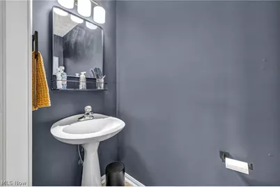 554 Hastings Court, Akron, OH 44319 - Photo 34