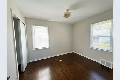 15305 Steinway Boulevard, Maple Heights, OH 44137 - Photo 14