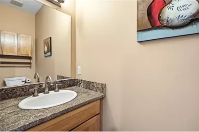 18130 Greatwood Lane, Chagrin Falls, OH 44023 - Photo 16
