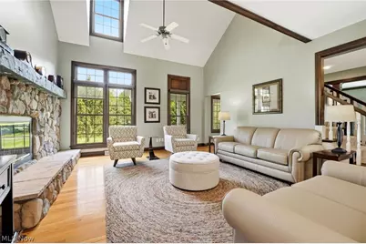 18130 Greatwood Lane, Chagrin Falls, OH 44023 - Photo 4