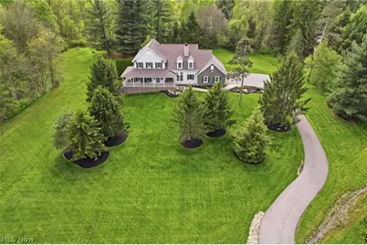 18130 Greatwood Lane, Chagrin Falls, OH 44023 - Photo 2