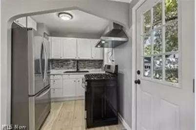 11804 Kensington Avenue, Loveland, OH 44111 - Photo 2
