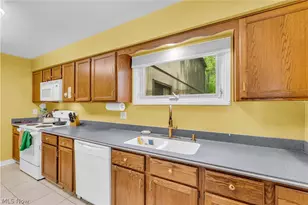 36 Oak Shore Dr, Bratenahl, OH 44108 - Photo 14