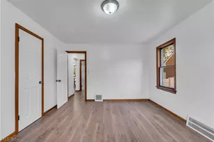 2303 Tuxedo Ave, Parma, OH 44134 - Photo 14
