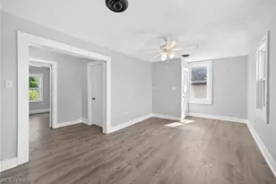 2763 W 32nd St, Loveland, OH 44113 - Photo 12