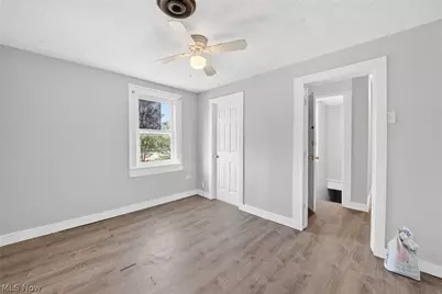 2763 W 32nd Street, Loveland, OH 44113 - Photo 18