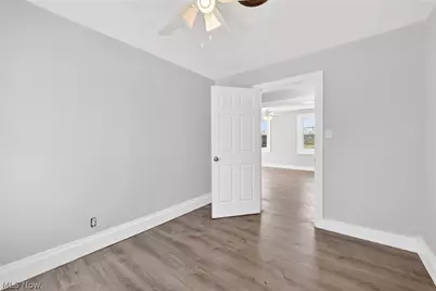 2763 W 32nd Street, Loveland, OH 44113 - Photo 20