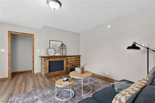 533 W Bank St, Uhrichsville, OH 44683 - Photo 8