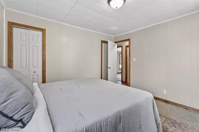 533 W Bank Street, Uhrichsville, OH 44683 - Photo 22