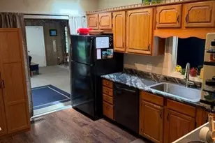 634 Georgetown Ave, Elyria, OH 44035 - Photo 4