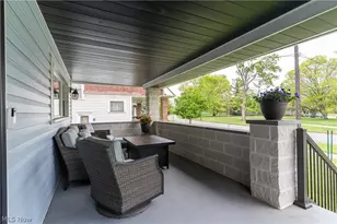 3880 Washington Park Blvd, Newburgh Heights, OH 44105 - Photo 6
