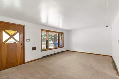 640 Tenney Avenue, Campbell, OH 44405 - Photo 8