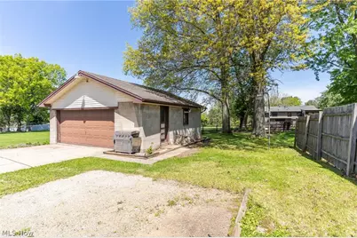 640 Tenney Avenue, Campbell, OH 44405 - Photo 20