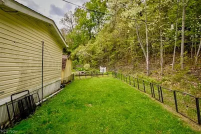 2737 Barn Drive SW, Canton, OH 44706 - Photo 4