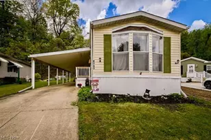 2737 Barn Dr SW, Canton, OH 44706 - Photo 2
