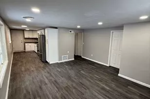 4095 Sleepy Hollow Rd, Brunswick, OH 44212 - Photo 8