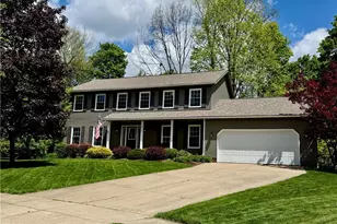 4215 Quail Hollow Cir, Stow, OH 44224 - Photo 2
