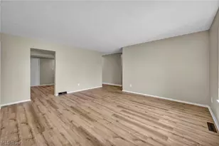 5863 Kimberly Dr, Huber Heights, OH 44146 - Photo 10