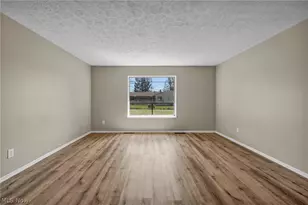 5863 Kimberly Dr, Huber Heights, OH 44146 - Photo 12