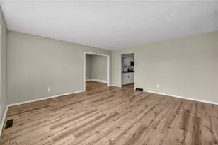 5863 Kimberly Dr, Huber Heights, OH 44146 - Photo 10