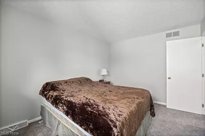 341 Sandpiper Avenue, Elyria, OH 44035 - Photo 28
